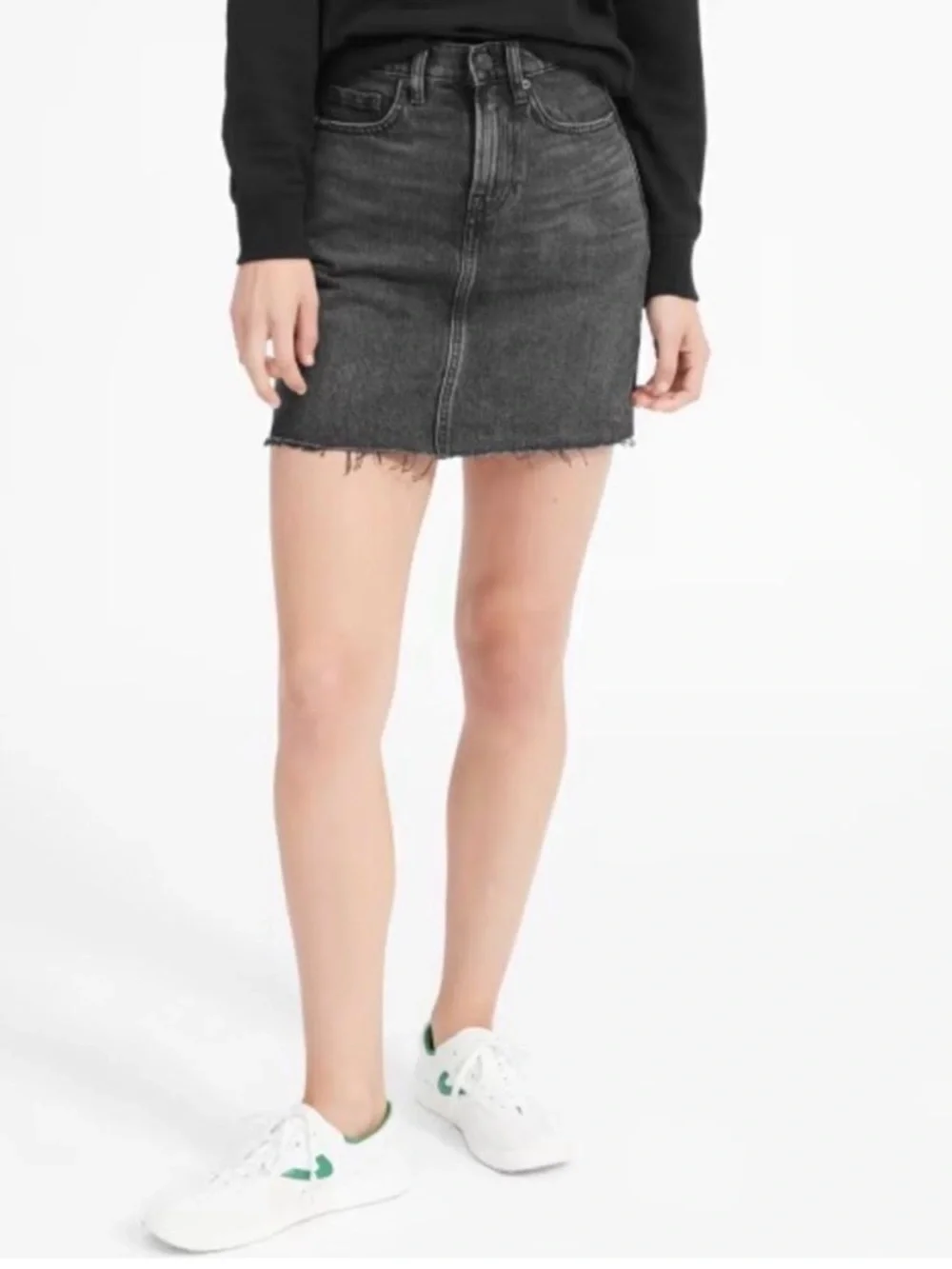 EVERLANE The Denim Skirt in Washed‎ Black 27